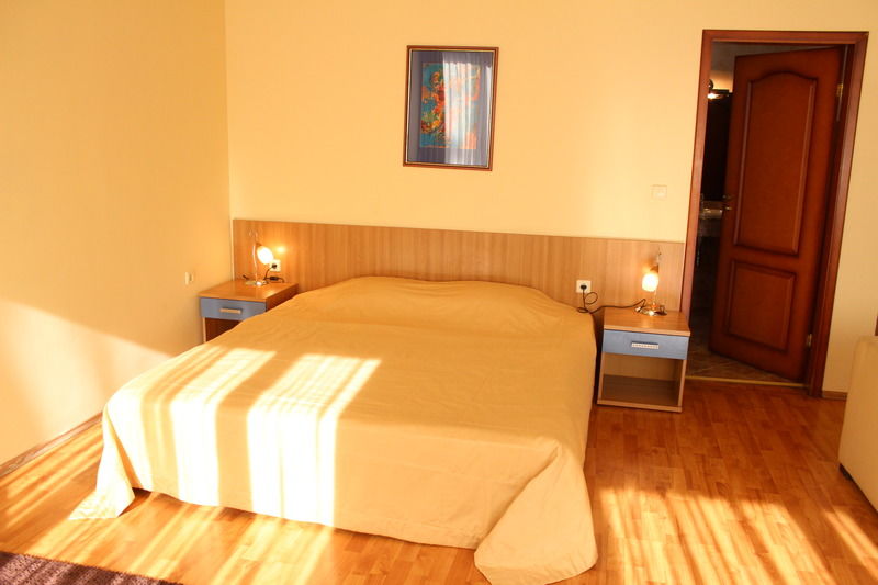 Hotel Gloria Palace Diplomat โซเฟีย ภายนอก รูปภาพ